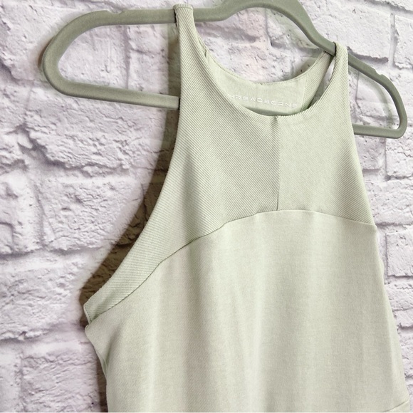 Under Armour Womens Threadborne Shoreline Dress Size S Loose Sage Green NWT - Picture 4 of 8